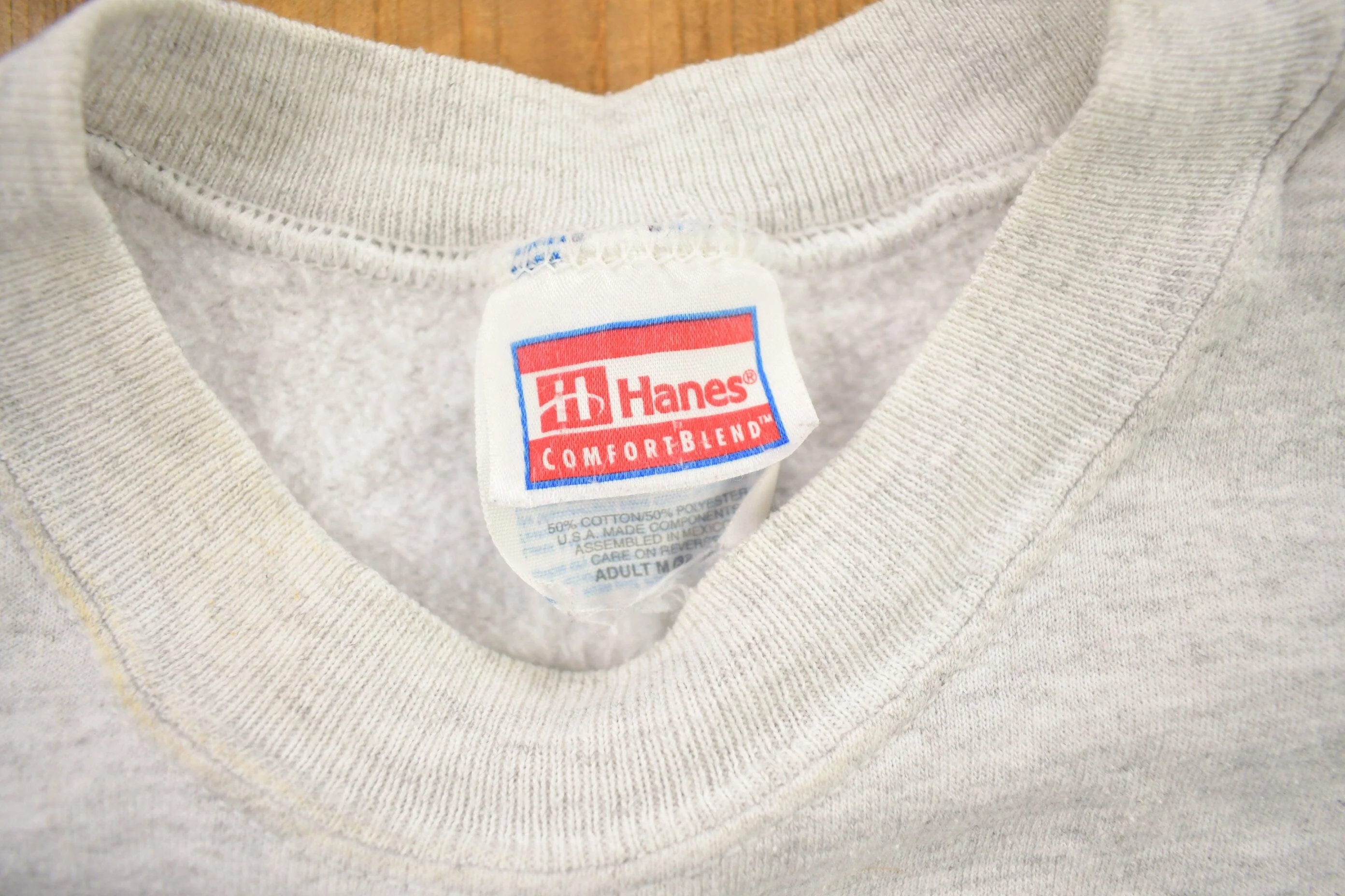 Vintage 1997 Sanford North Carolina Graphic Crewneck Sweatshirt - Image 6