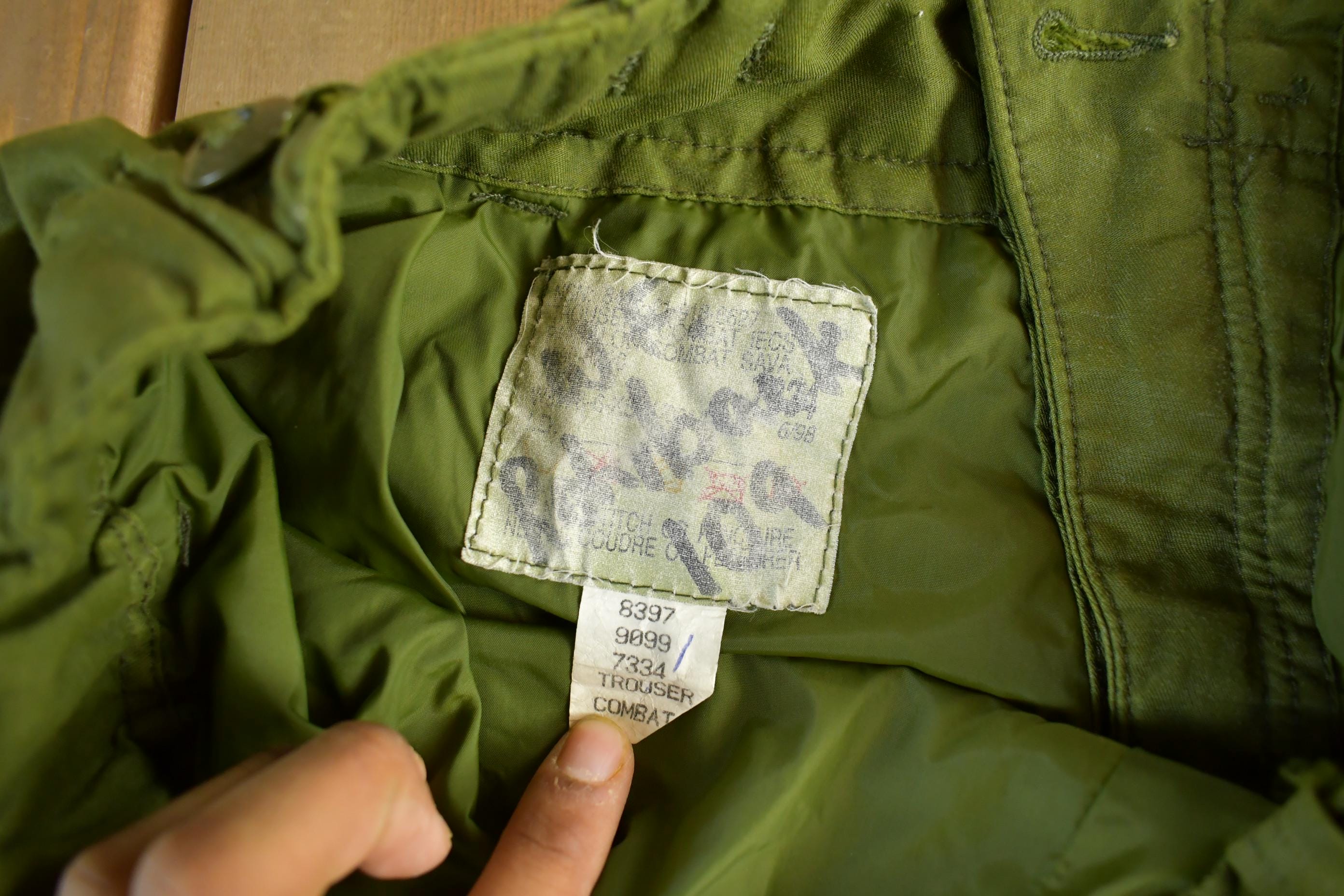 Vintage 1998 Army Military Green Combat Trousers Men's 33 x 30 - Image 5