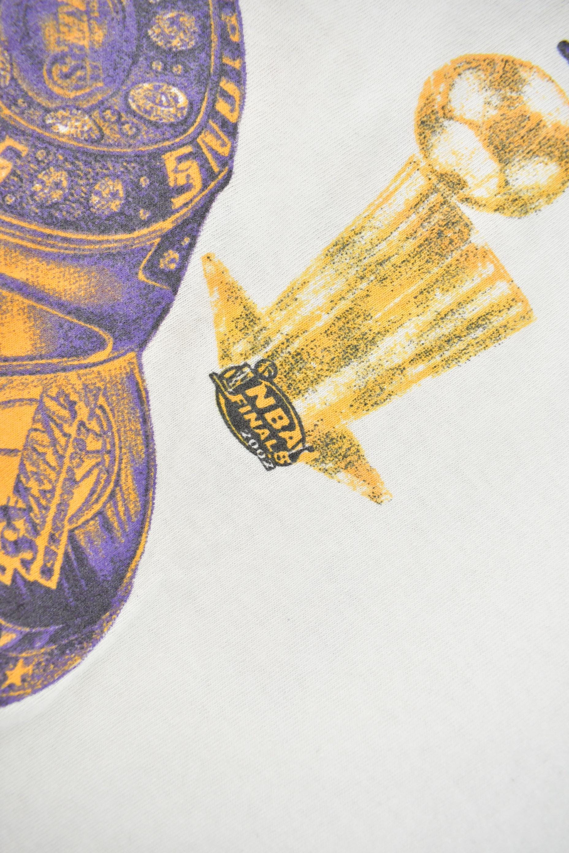 Vintage 2002 Los Angeles Lakers NBA 3 Peat Champs Graphic T-Shirt Men's XL - Image 5
