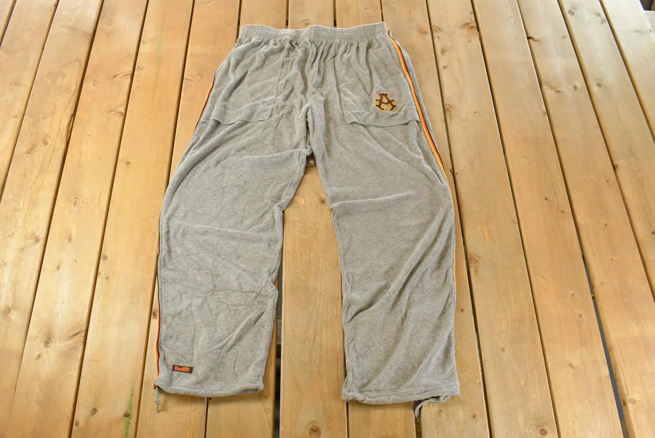 Vintage Deadstock Y2K Akademiks Stadium Division Polo Shirt & Sweatpants Set Men's XL - Image 4