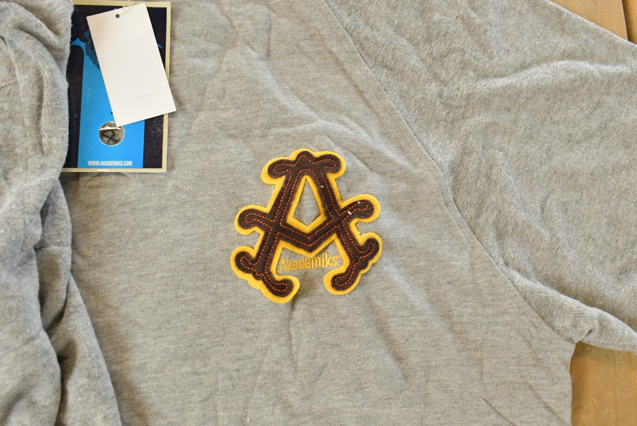 Vintage Deadstock Y2K Akademiks Stadium Division Polo Shirt & Sweatpants Set Men's XL - Image 6
