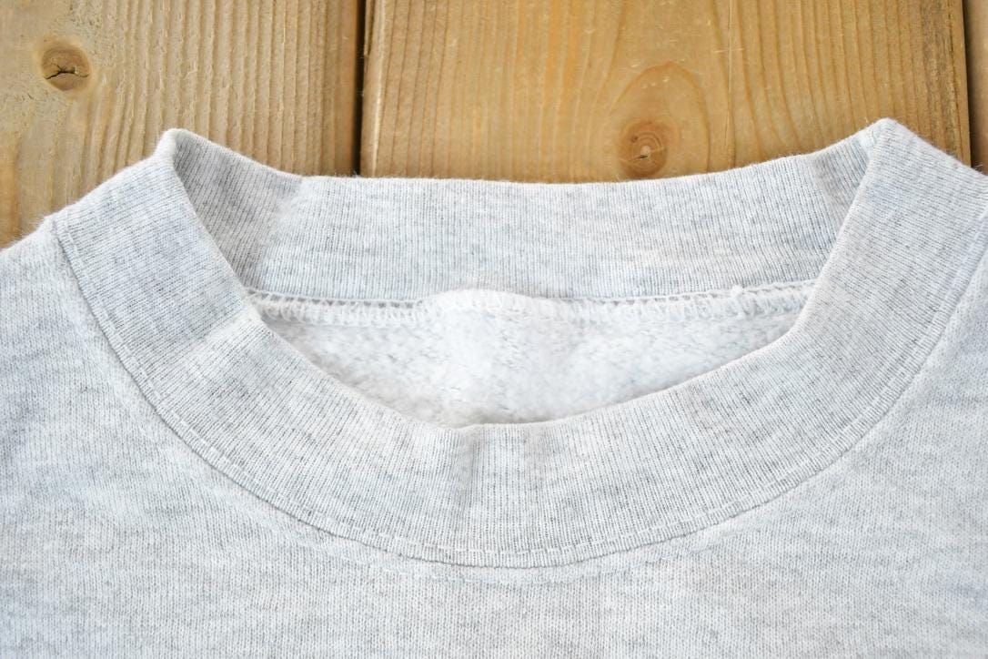 Vintage Military Air Force Sweatshirt Men's Large - Image 3