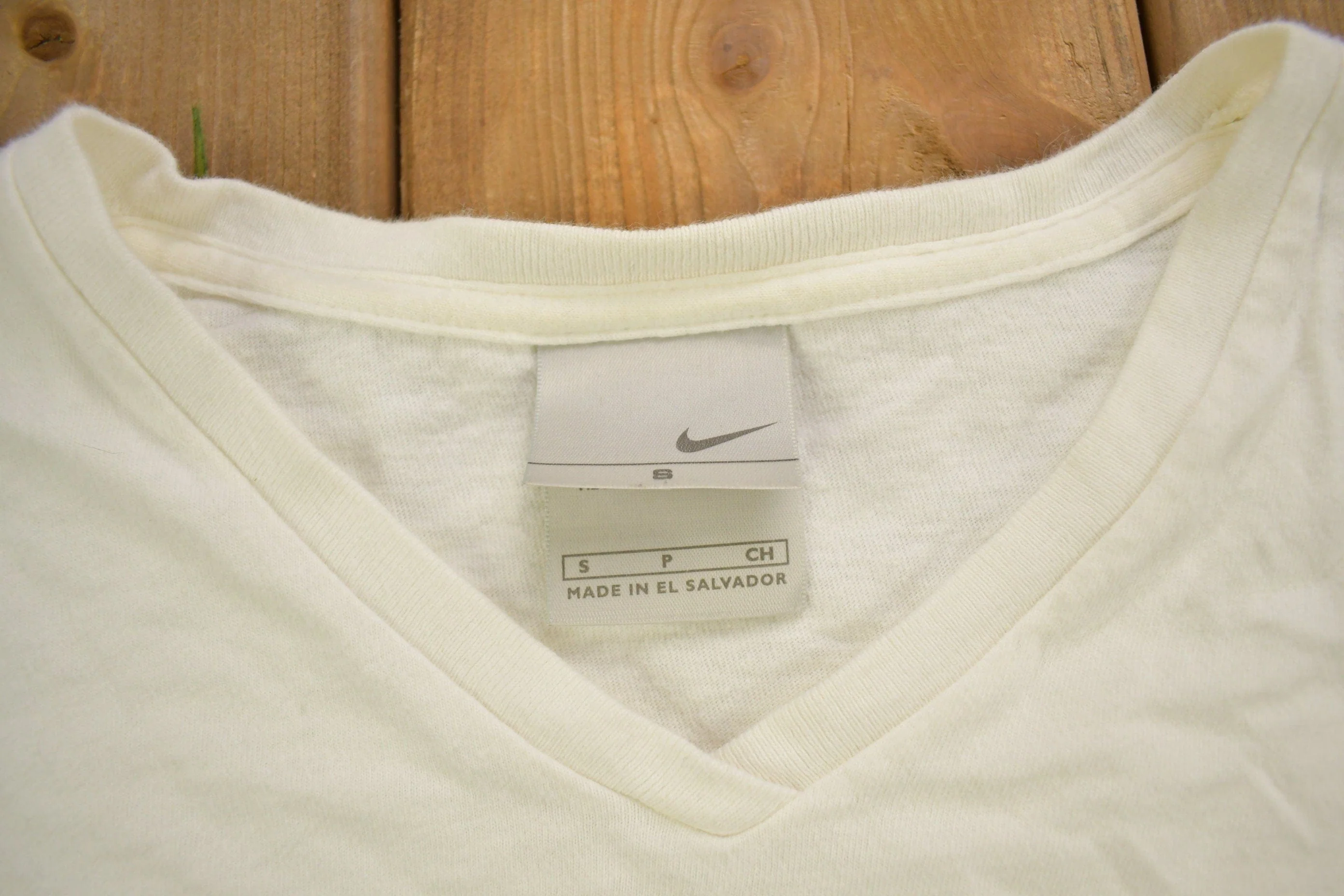 Vintage Y2K Nike Long Sleeve Graphic V-Neck T-Shirt Men's XS - Image 4